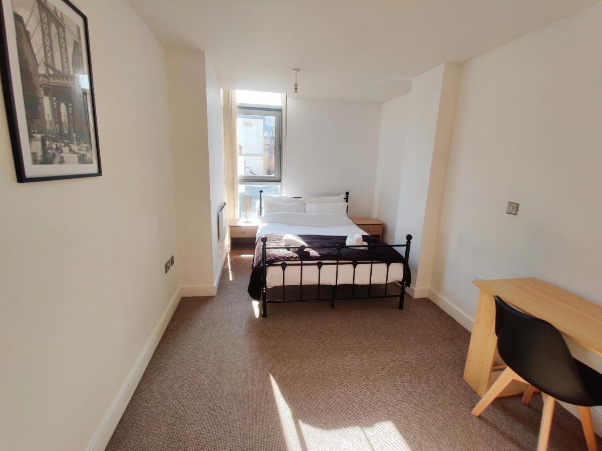 Birmingham Prime Location Stunning Apartment Floor-To-Ceiling Windows Kültér fotó