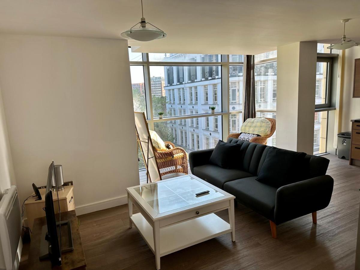Birmingham Prime Location Stunning Apartment Floor-To-Ceiling Windows Kültér fotó